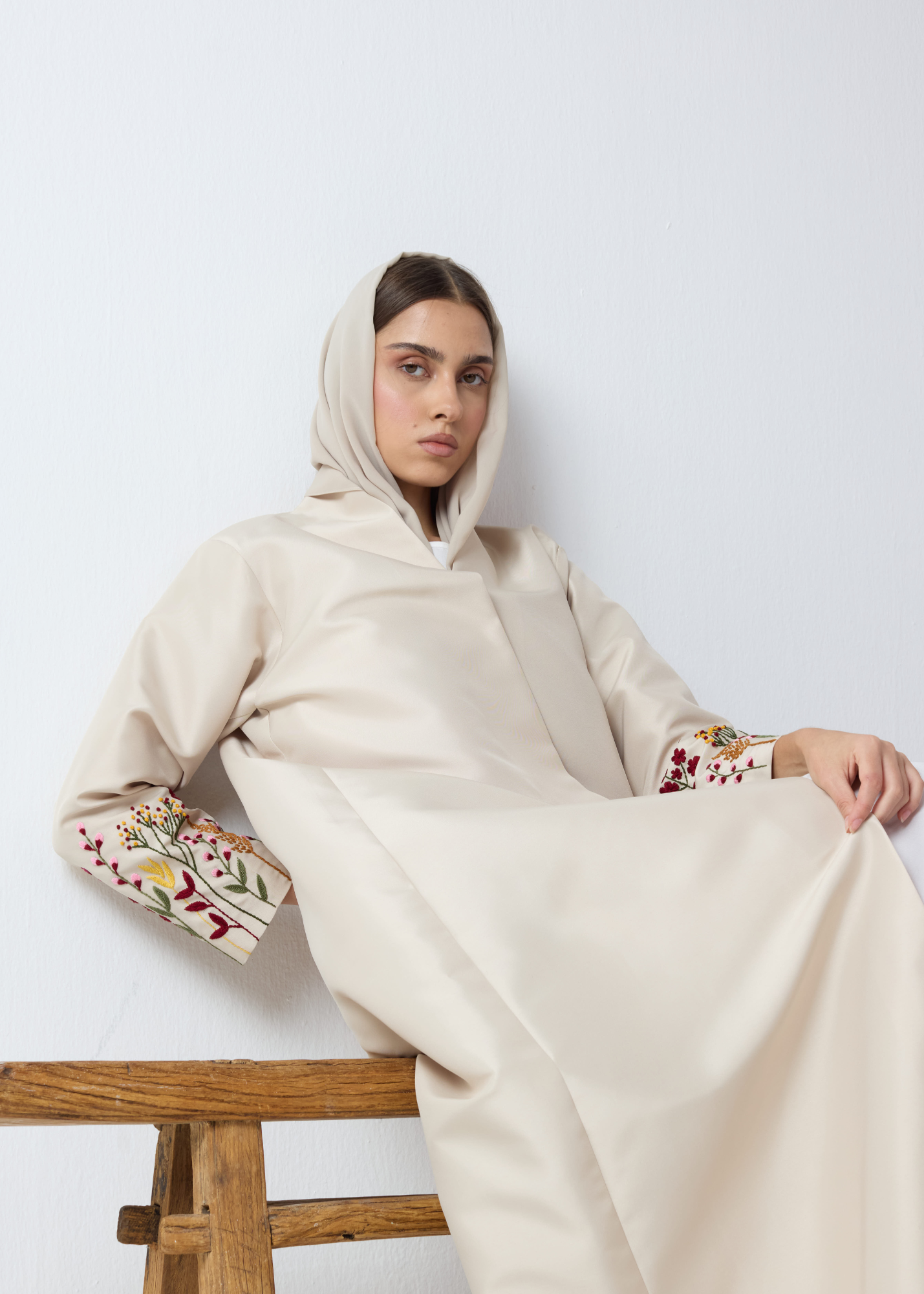 Elegant Embroidered Abaya - Soft Beige