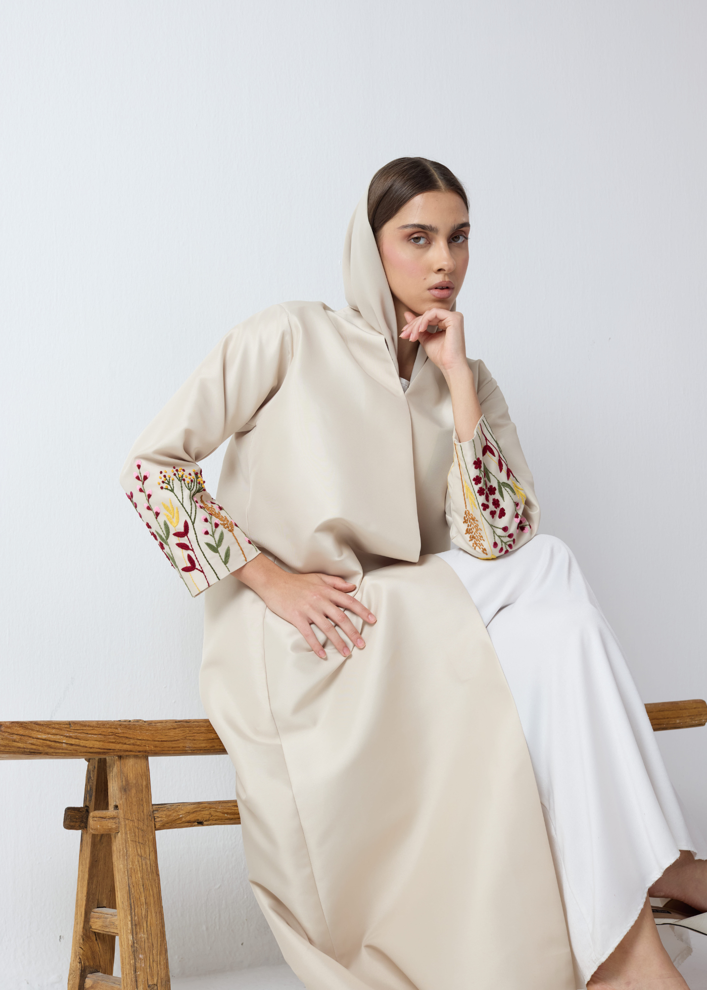 Elegant Embroidered Abaya - Soft Beige