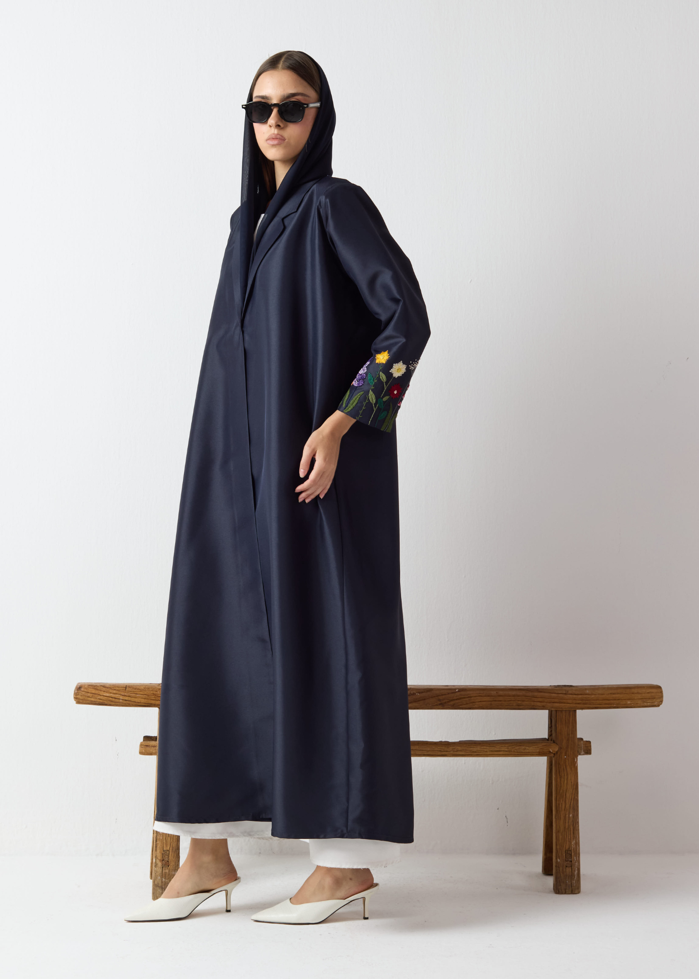 Embroidered Sleeve Abaya - Navy Blue