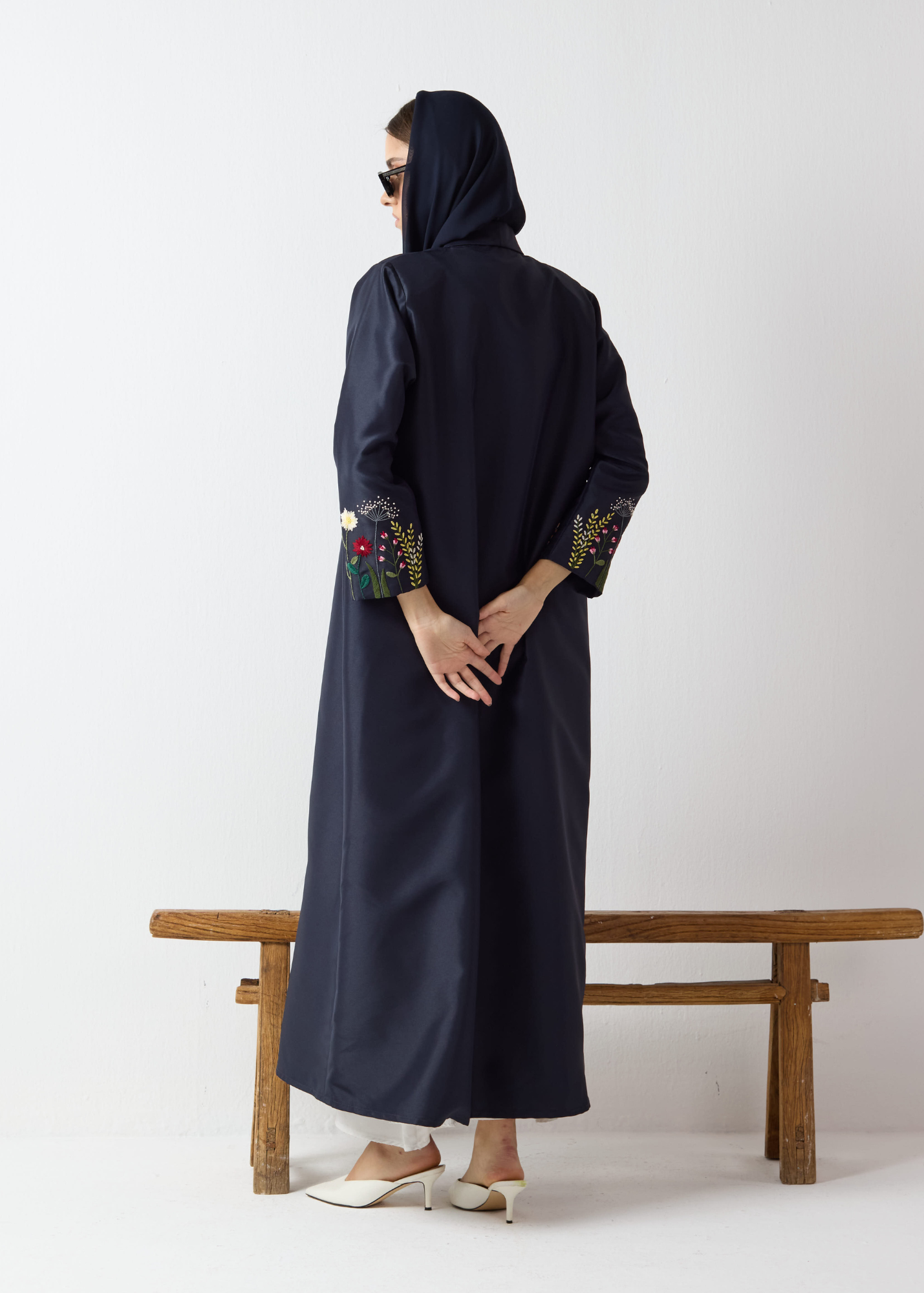Embroidered Sleeve Abaya - Navy Blue